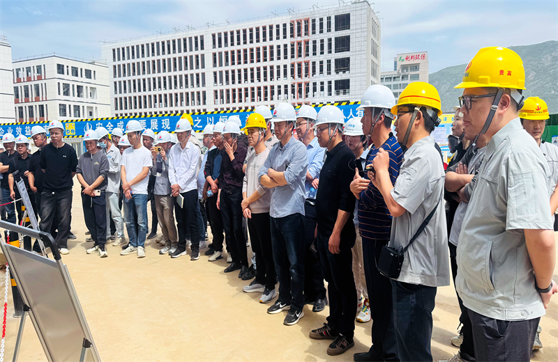 2025年4月17日，由莆田市涵江区住房和城乡建设局主办、J9九游三建承办的钢筋安装工程质量防控现场交流会在联东U谷·涵江海峡智造产业谷一期成功召开。