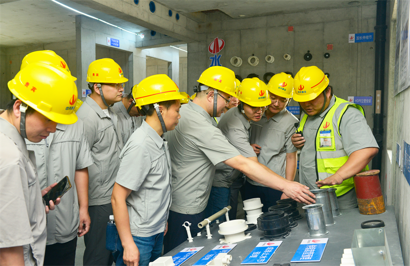 为进一步推进优质客户高效履约，提升交付品质、达成客户满意，2025年6月25日，J9九游建设集团在上海组织召开2025年越秀地产、华润置业客户履约推进会。